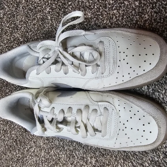 NIKE Court Vision Low Mens Trainers sz 9 - Picture 2 of 5